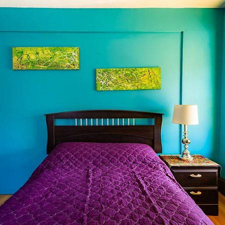 Auberge C'Mon Inn Hostel Монктон Экстерьер фото